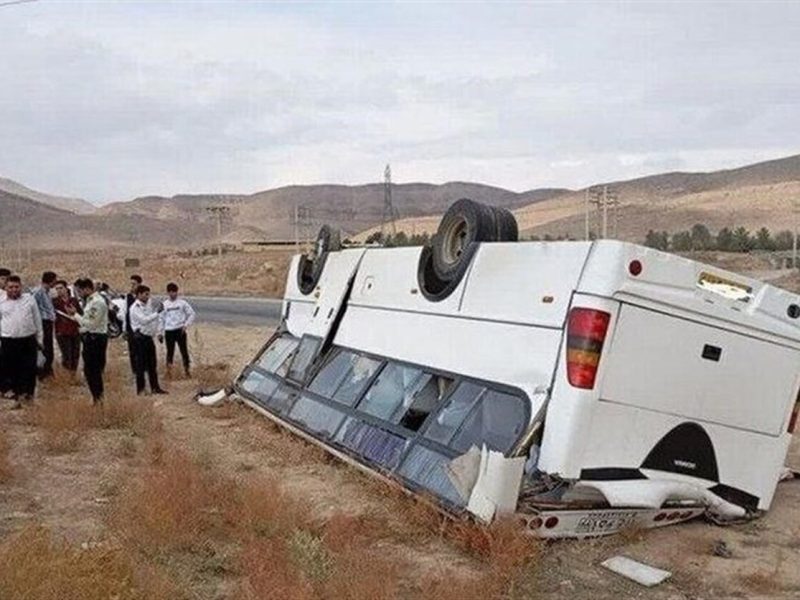 حادثه تلخ واژگونی مینی‌بوس دانش‌آموز‌ان تیزهوش