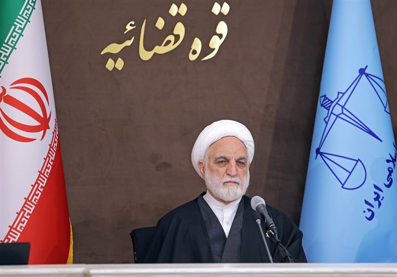 اژه‌ای: منشأ عمده مشکلات اقتصادی در بانک مرکزی و چند وزارتخانه است