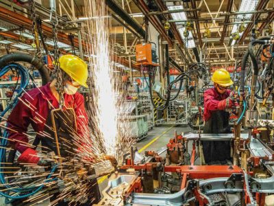 کوچک شدن سهم صنعت در اقتصاد ایران