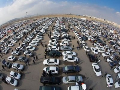 عقب‌ماندگی ۳۱ درصدی تولید خودرو از برنامه‌ها در سال ۱۴۰۳