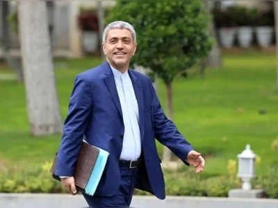 «طیب‌نیا» گزینه اصلی تصدی وزارت اقتصاد در لیست پیشنهادی