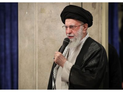 رهبر انقلاب: ملت ایران، دین و دانش خود را رها نخواهد کرد