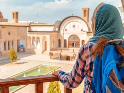 تبدیل ایران به “قطب گردشگری منطقه” نیازمند مؤلفه‌هایی فراتر از منابع مالی