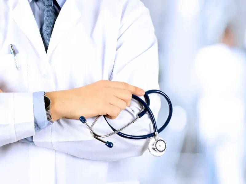 چرا یک‌سوم پزشکان طبابت را کنار گذاشته‌اند؟